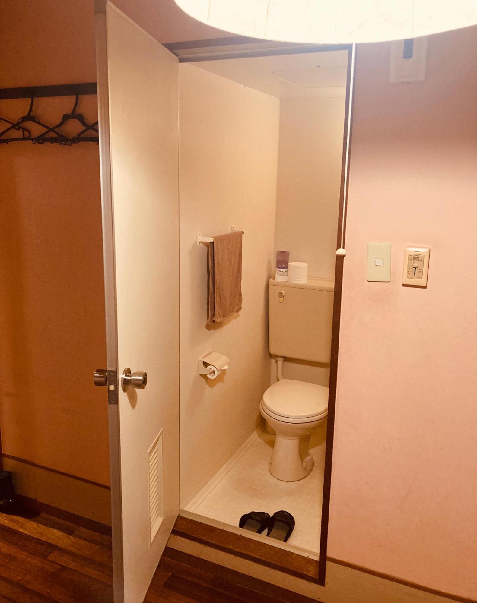 Hostel Hakuseiso Naha Exterior photo